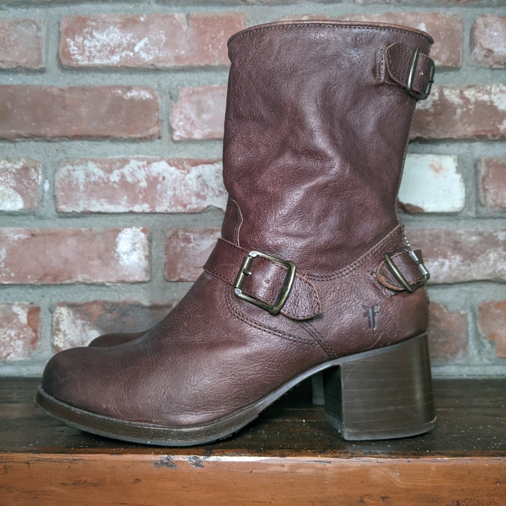 Frye Heeled Boots Size 7 1/2